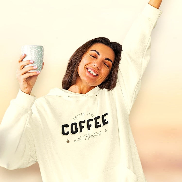 Unisex Hoodie "Coffee mit Meerblick"